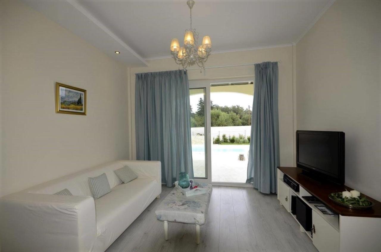 Villa Evanna Lefkímmi Buitenkant foto